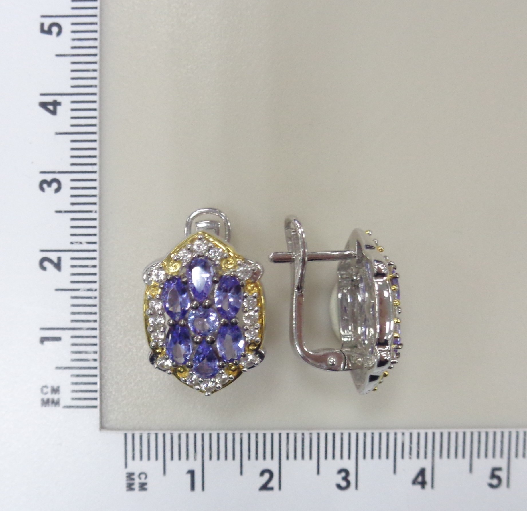 Серебряные серьги с танзанитами